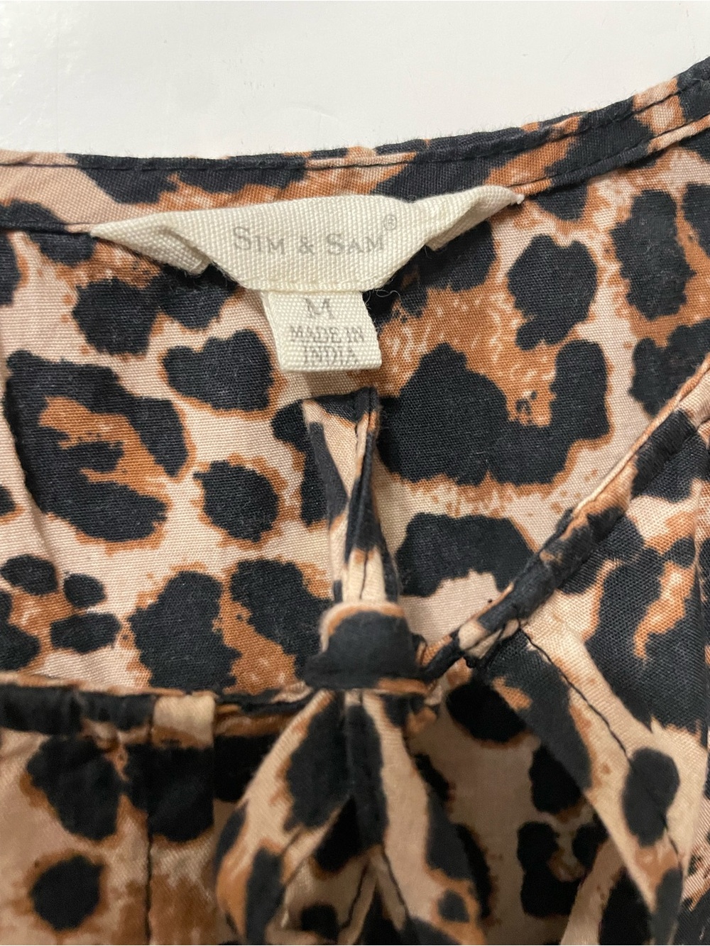 Sim & Sam Leopard Print Babydoll Peplum Tie Front Long Puff Sleeve Boho Top SZ M - Picture 4 of 16